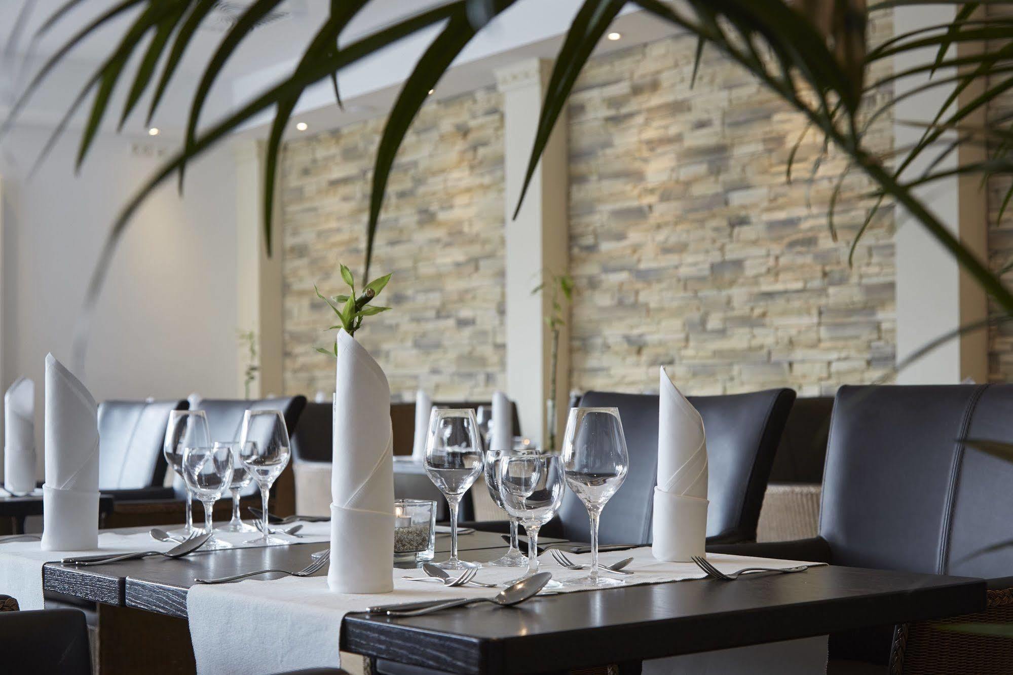 Nordica Hotel Friesenhof 부숨 외부 사진