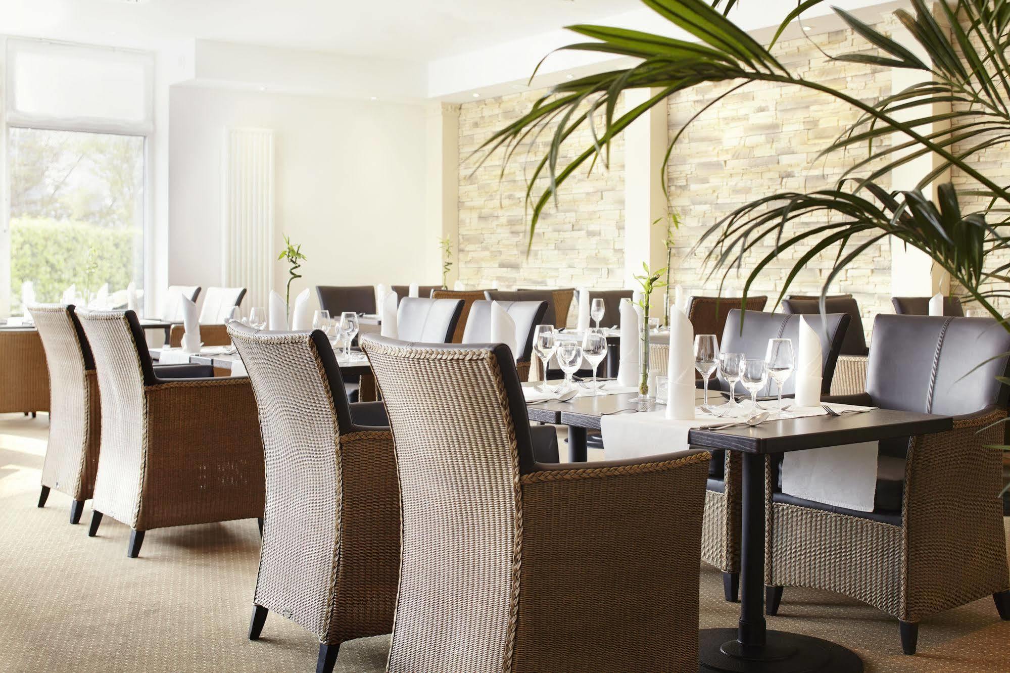Nordica Hotel Friesenhof 부숨 외부 사진