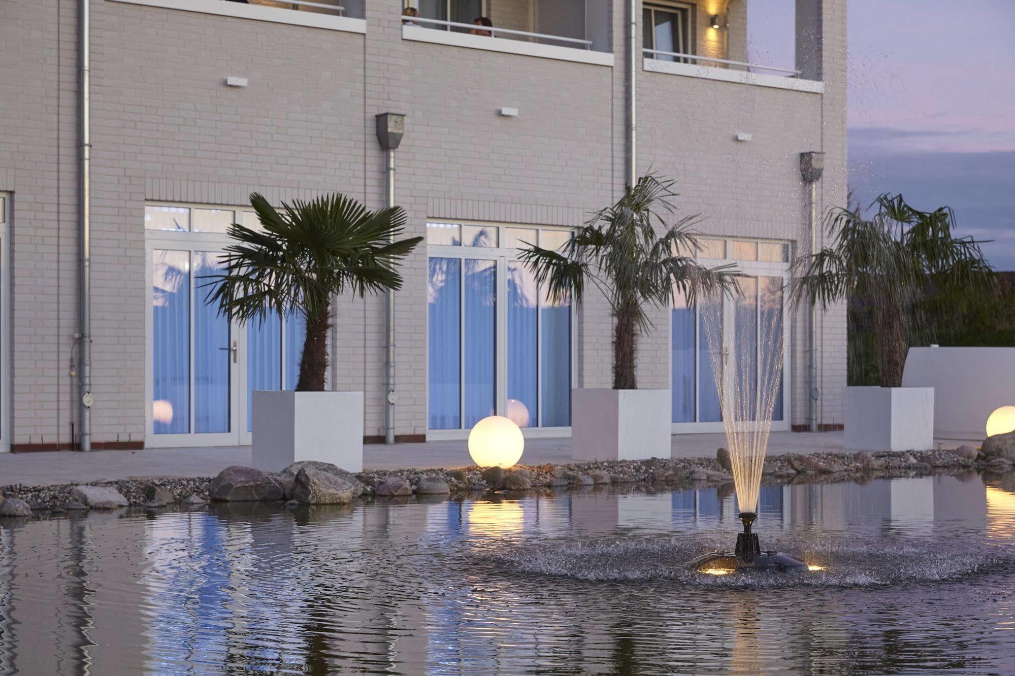 Nordica Hotel Friesenhof 부숨 외부 사진